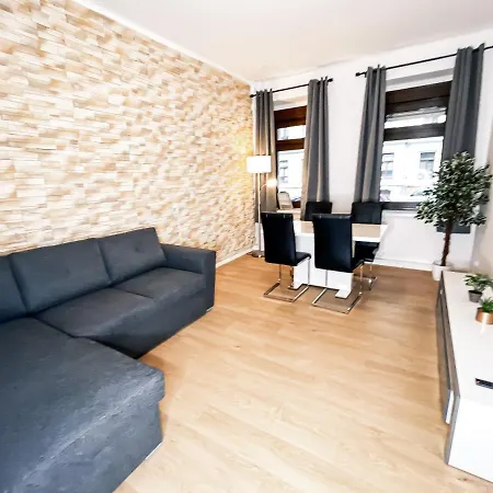 Luxus-apartment Mit 2 Schlafzimmern, Wohnzimmer, Vollausgestatteter Kuche Und Luxuriosem Bad Apartman Lipcse