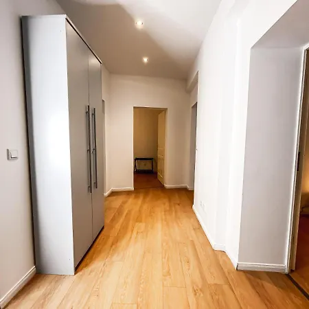 Luxus-apartment Mit 2 Schlafzimmern, Wohnzimmer, Vollausgestatteter Kuche Und Luxuriosem Bad * Lipcse
